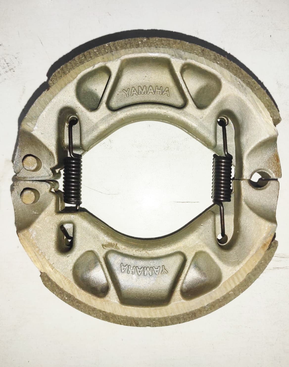 YBR Brake Shoe Delivery Free angle 2